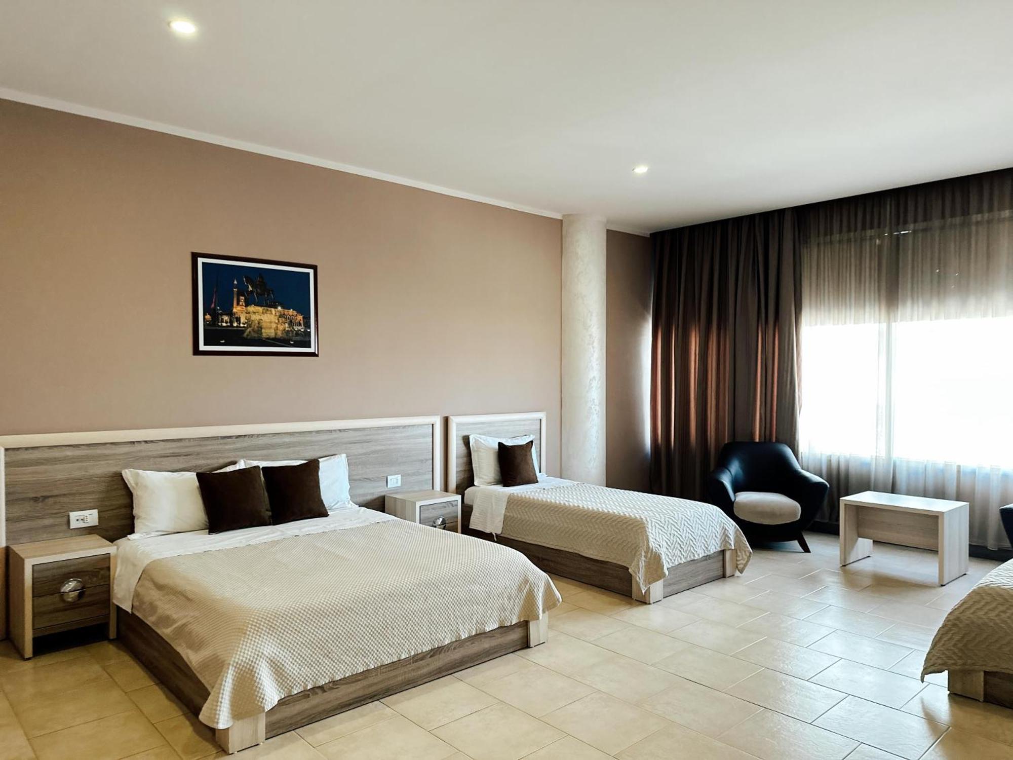 Hotel Terminal Tirana Bregu i Lumit Εξωτερικό φωτογραφία
