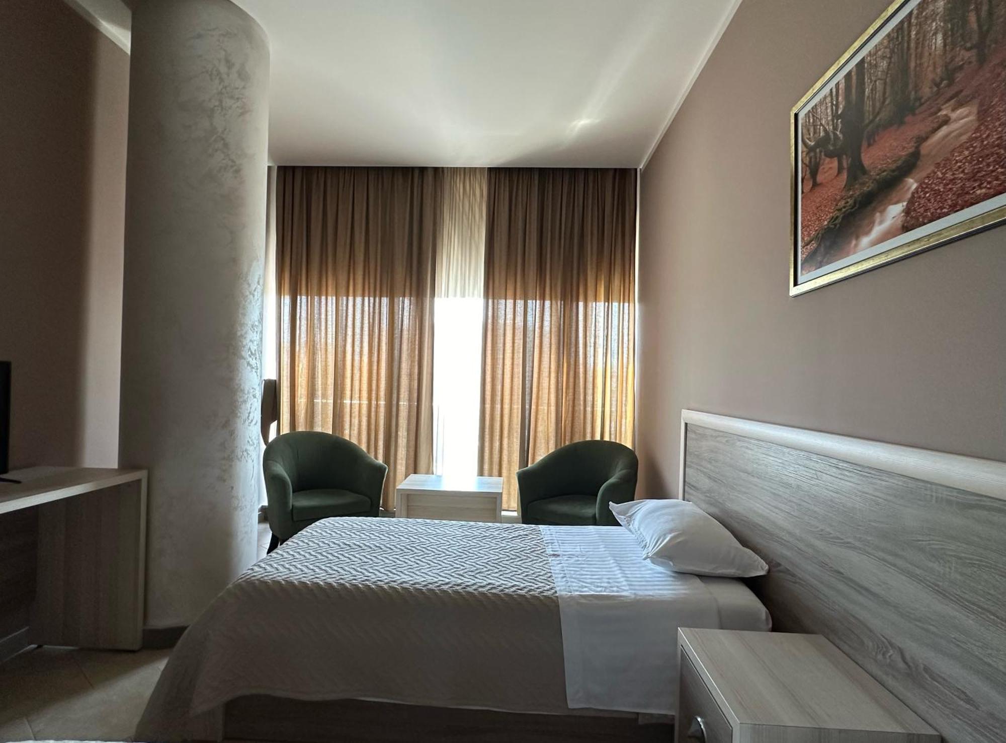 Hotel Terminal Tirana Bregu i Lumit Εξωτερικό φωτογραφία